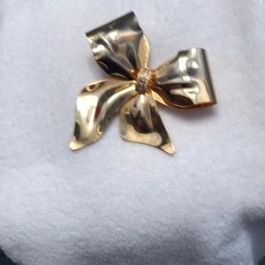 Gold tone pin